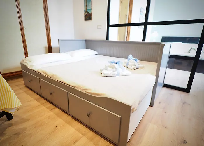Apartman Sottoripa - Fronte Acquario - Genovabb It *