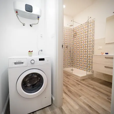Apartment Sottoripa - Fronte Acquario - Genovabb It *