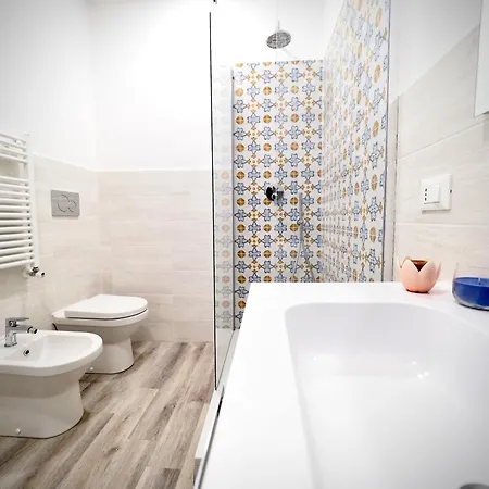 Sottoripa - Fronte Acquario - Genovabb It Apartment