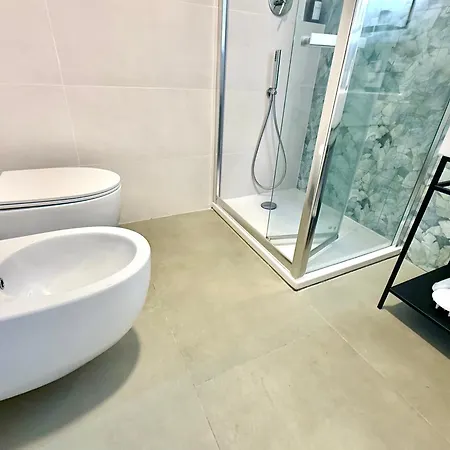 Sottoripa - Fronte Acquario - Genovabb It Apartment *